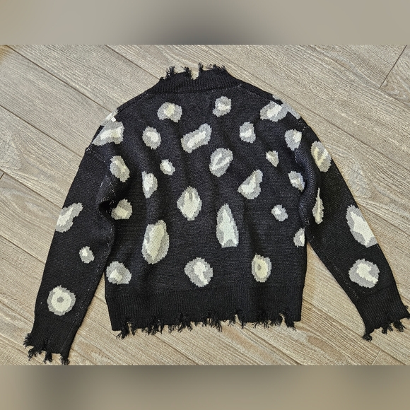 Metric Knits Sweater - Picture 6 of 6